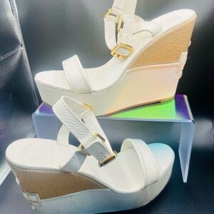 Tory Burch White Carlee Wedge size 9.5 Like new!